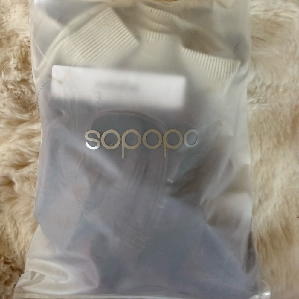ododos Ribbed Crop Tank BNWT - Picture 8 of 8